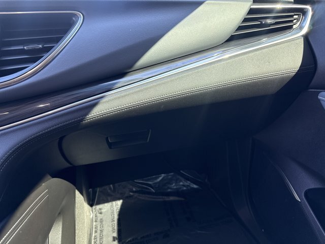 Used 2018 Buick Enclave Essence FWD image 31