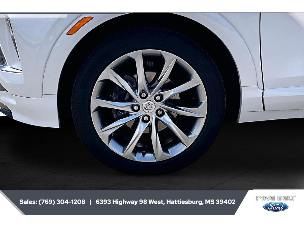 Used 2024 Buick Encore GX Avenir w/ Avenir Technology Package FWD image 7