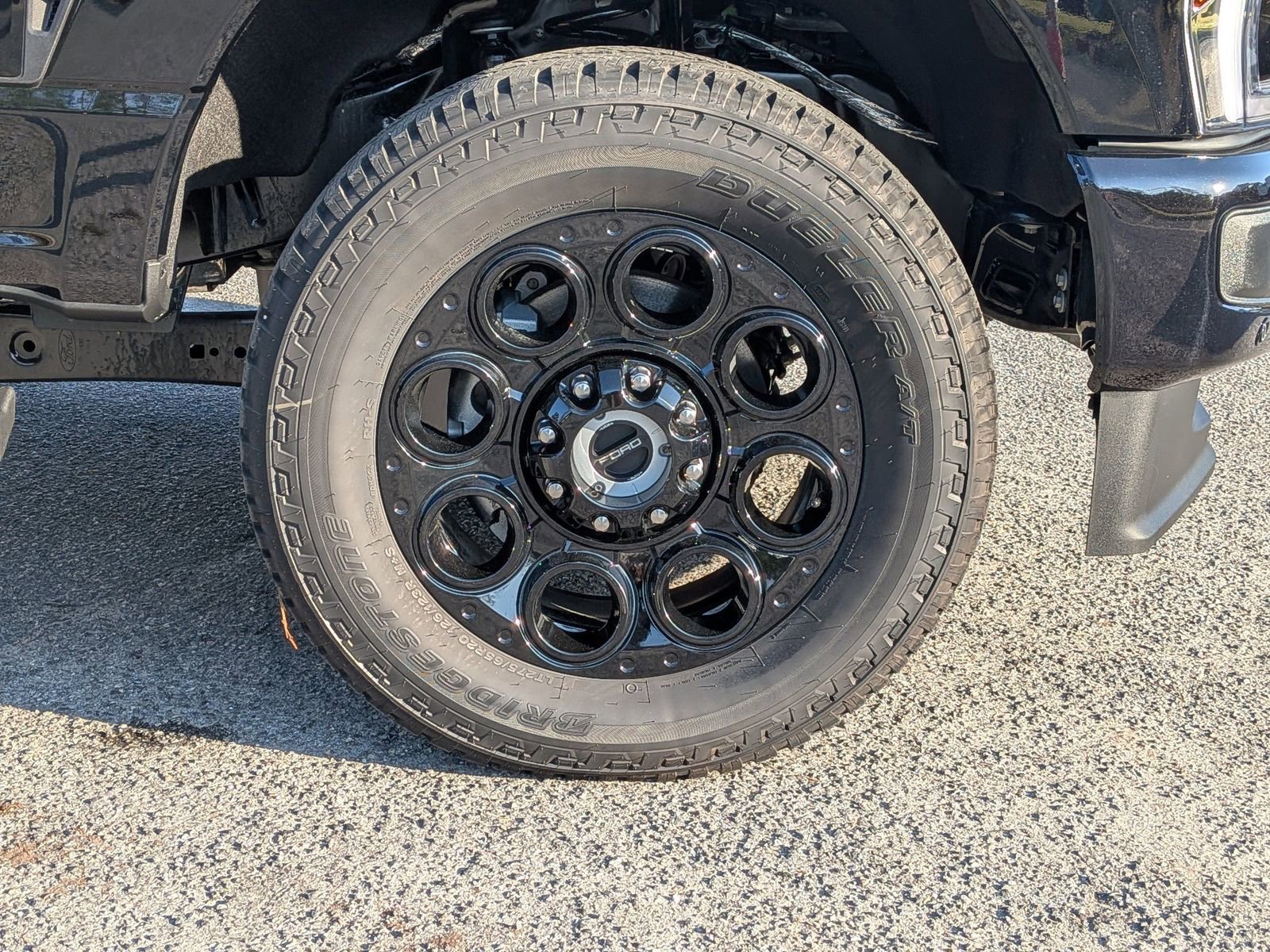 Certified 2026 Ford F250 Lariat w/ Black Appearance Package image 6