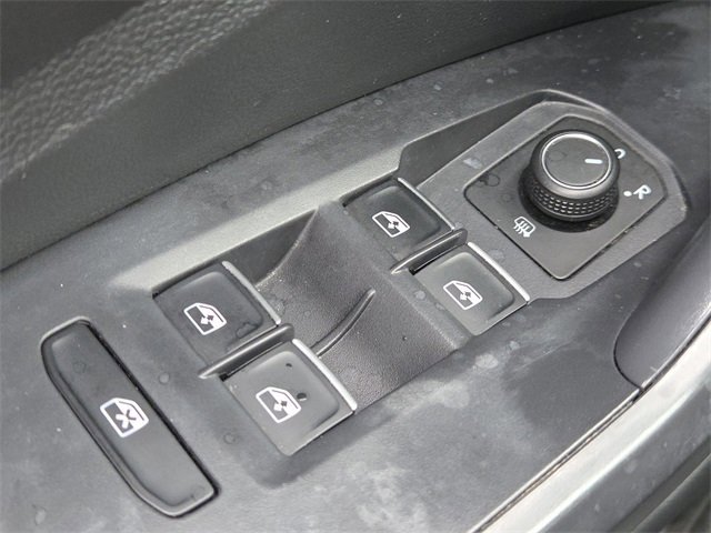 Used 2022 Volkswagen Jetta SE image 23