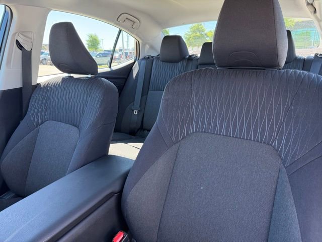 Used 2025 Toyota Camry LE image 10