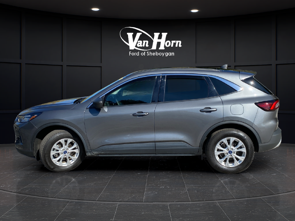 Certified 2023 Ford Escape Active w/ Tech Pack #1 AWD/4WD image 4