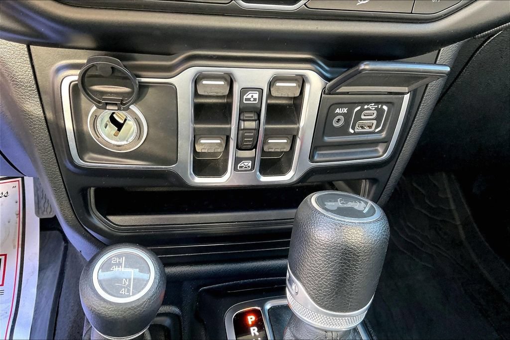 Used 2021 Jeep Wrangler Unlimited Sport AWD/4WD image 32