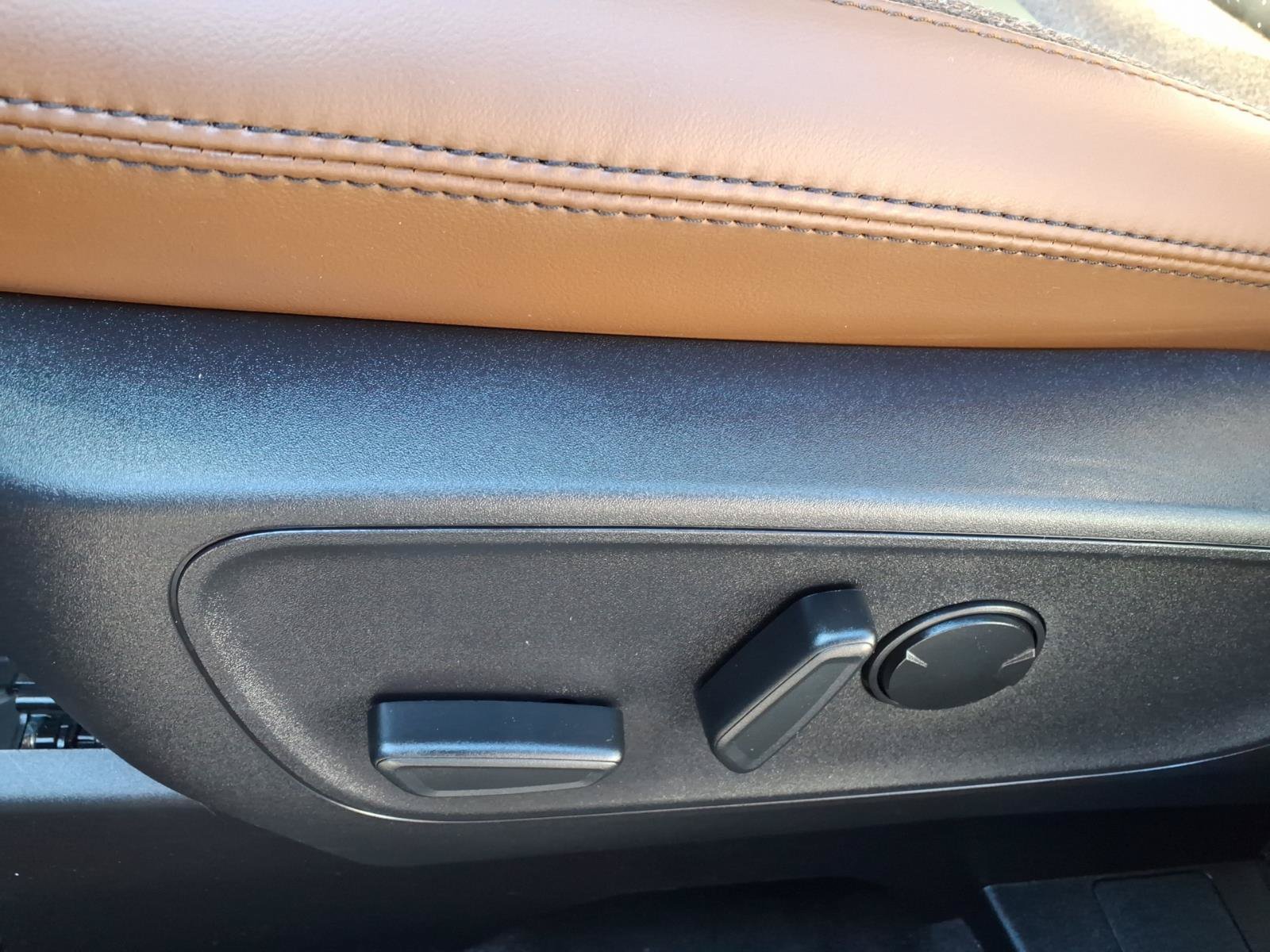 Certified 2025 Ford Bronco Sport Outer Banks w/ Outer Banks Tech Package+ AWD/4WD image 23