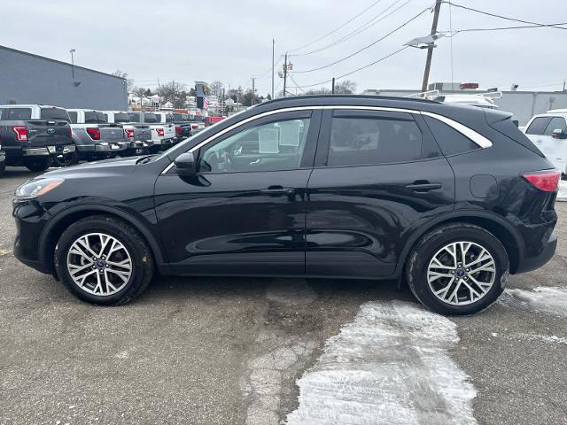Certified 2022 Ford Escape SEL w/ Technology Package AWD/4WD image 3
