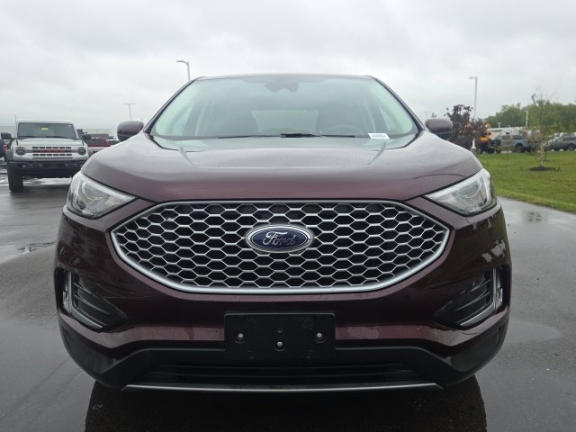 Certified 2023 Ford Edge SEL w/ Convenience Package AWD/4WD image 3
