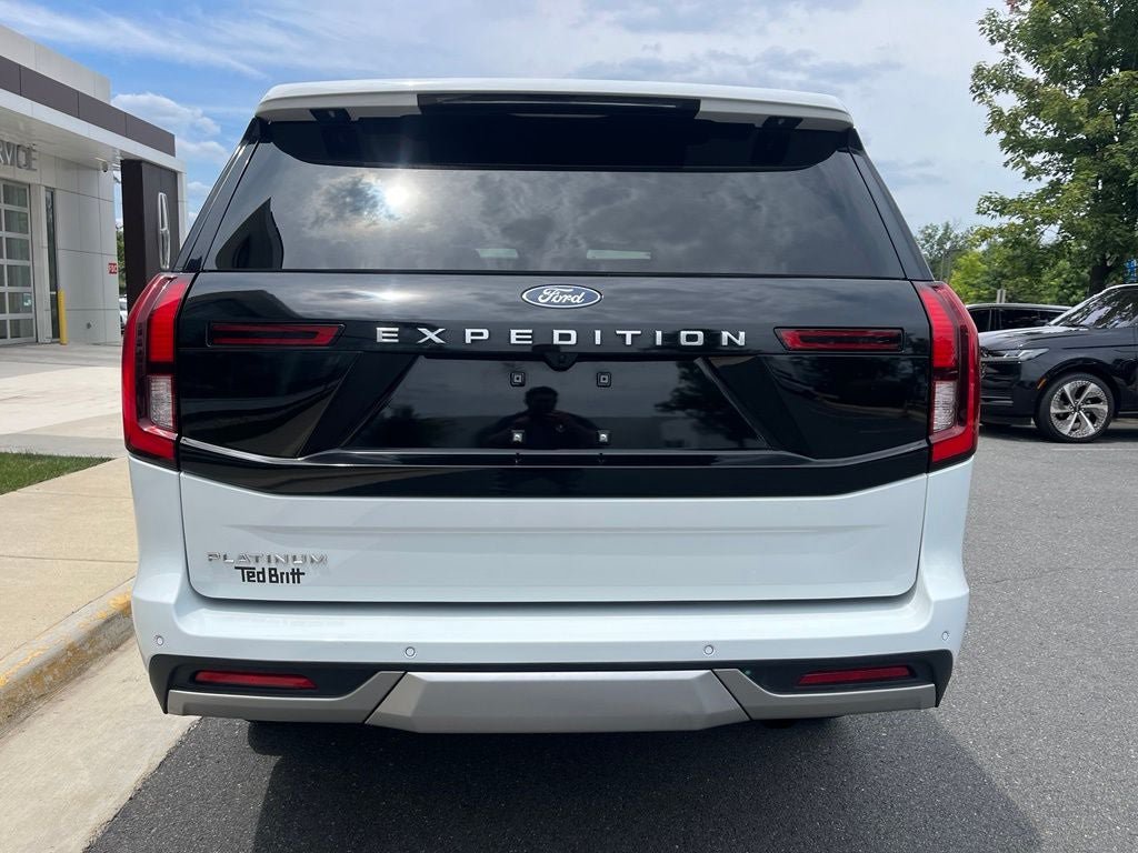 Certified 2025 Ford Expedition Platinum AWD/4WD image 7
