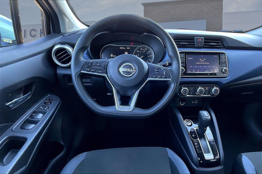 Used 2025 Nissan Versa SV FWD image 8
