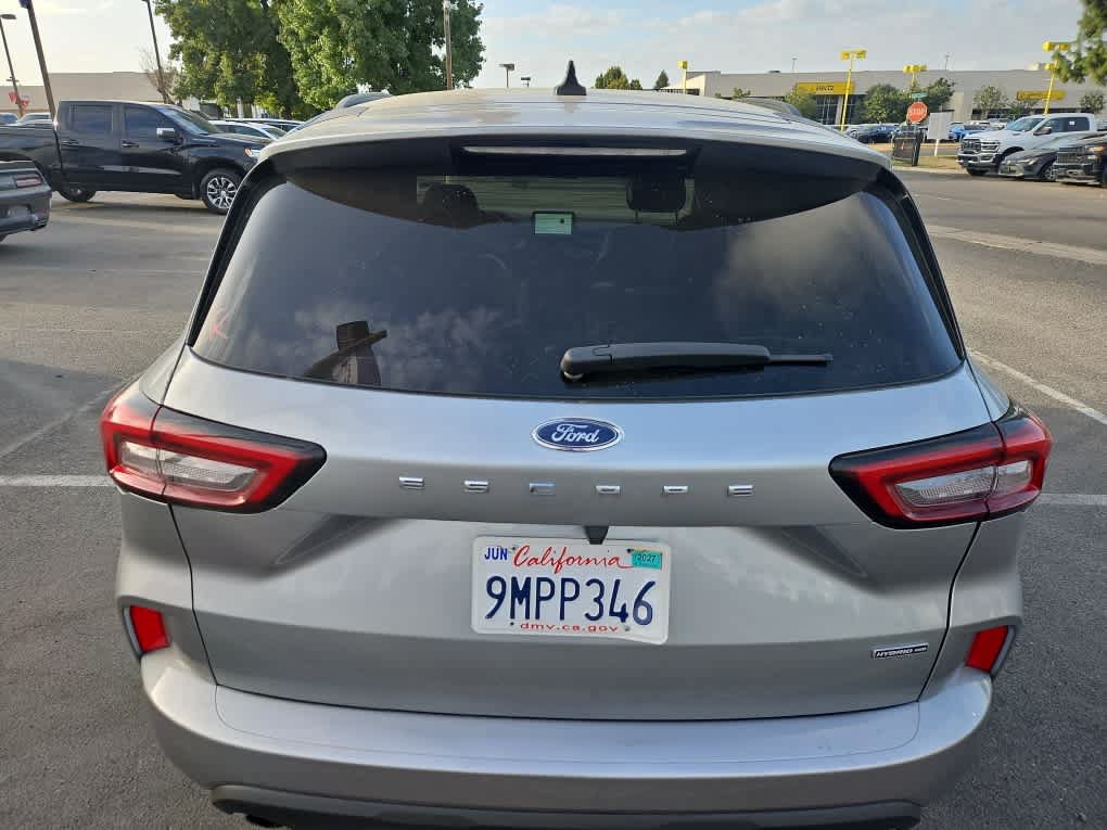 Certified 2024 Ford Escape ST-Line Select AWD/4WD image 7