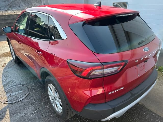 Certified 2023 Ford Escape Active w/ Tech Pack #2 AWD/4WD image 4