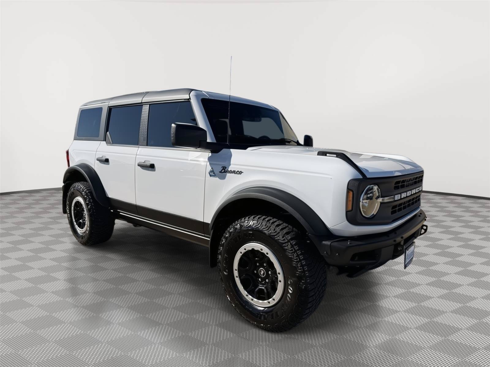 Certified 2023 Ford Bronco Black Diamond w/ Sasquatch Package AWD/4WD image 6