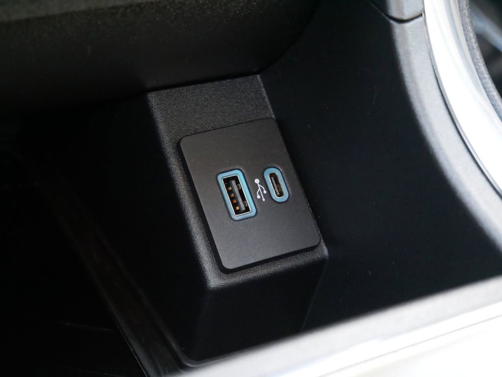 Certified 2024 Ford Edge Titanium w/ Equipment Group 301A image 23