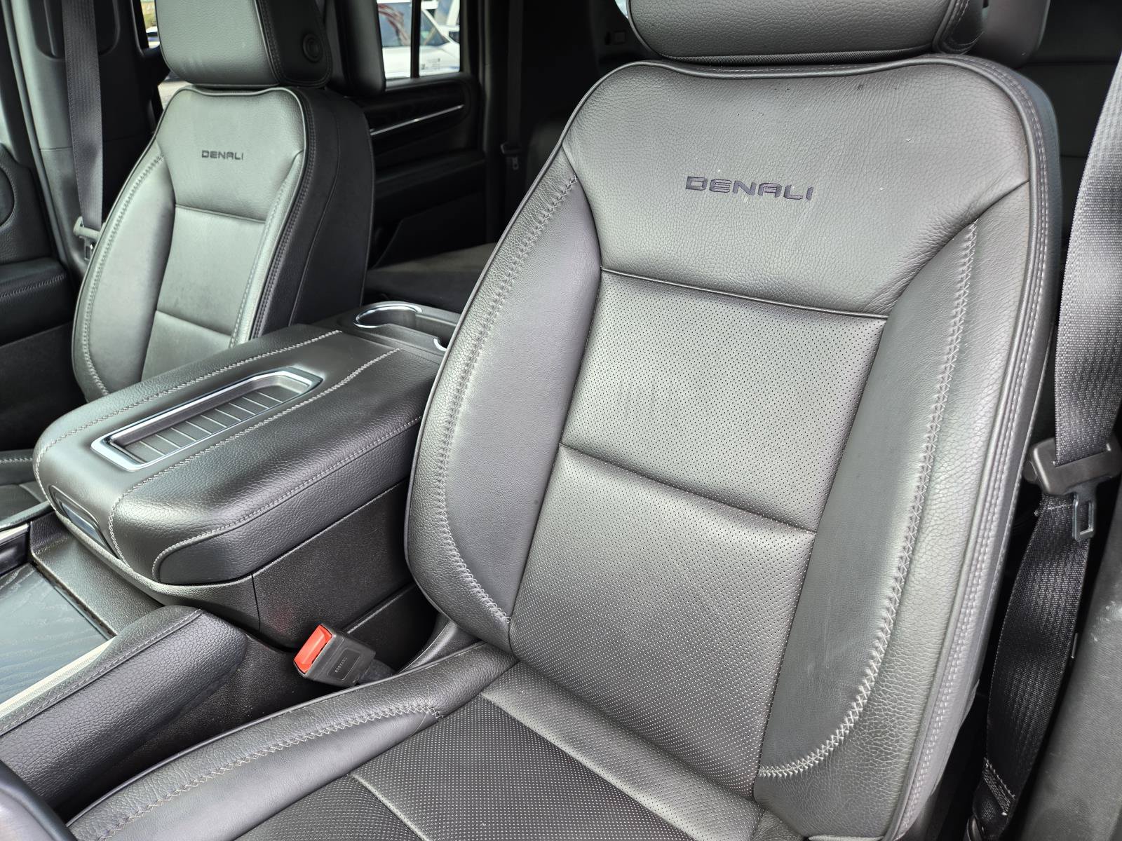 Used 2024 GMC Yukon XL Denali w/ Max Trailering Package AWD/4WD image 17