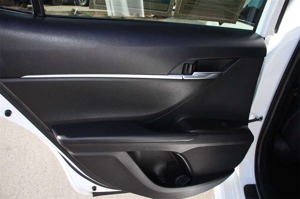 Used 2022 Toyota Camry SE w/ Convenience Package image 21
