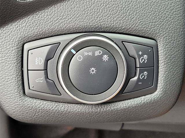 Certified 2019 Ford Escape SE FWD image 17
