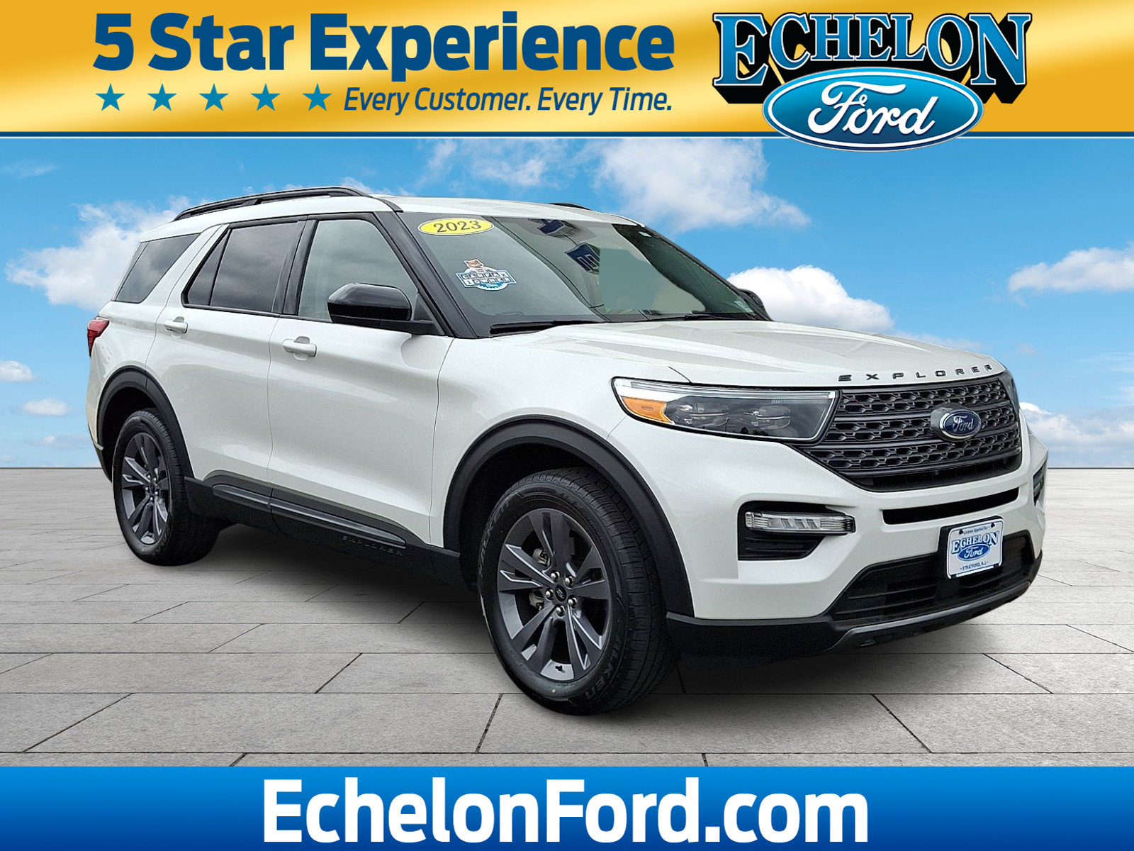 Certified 2023 Ford Explorer XLT w/ Equipment Group 202A AWD/4WD image 1