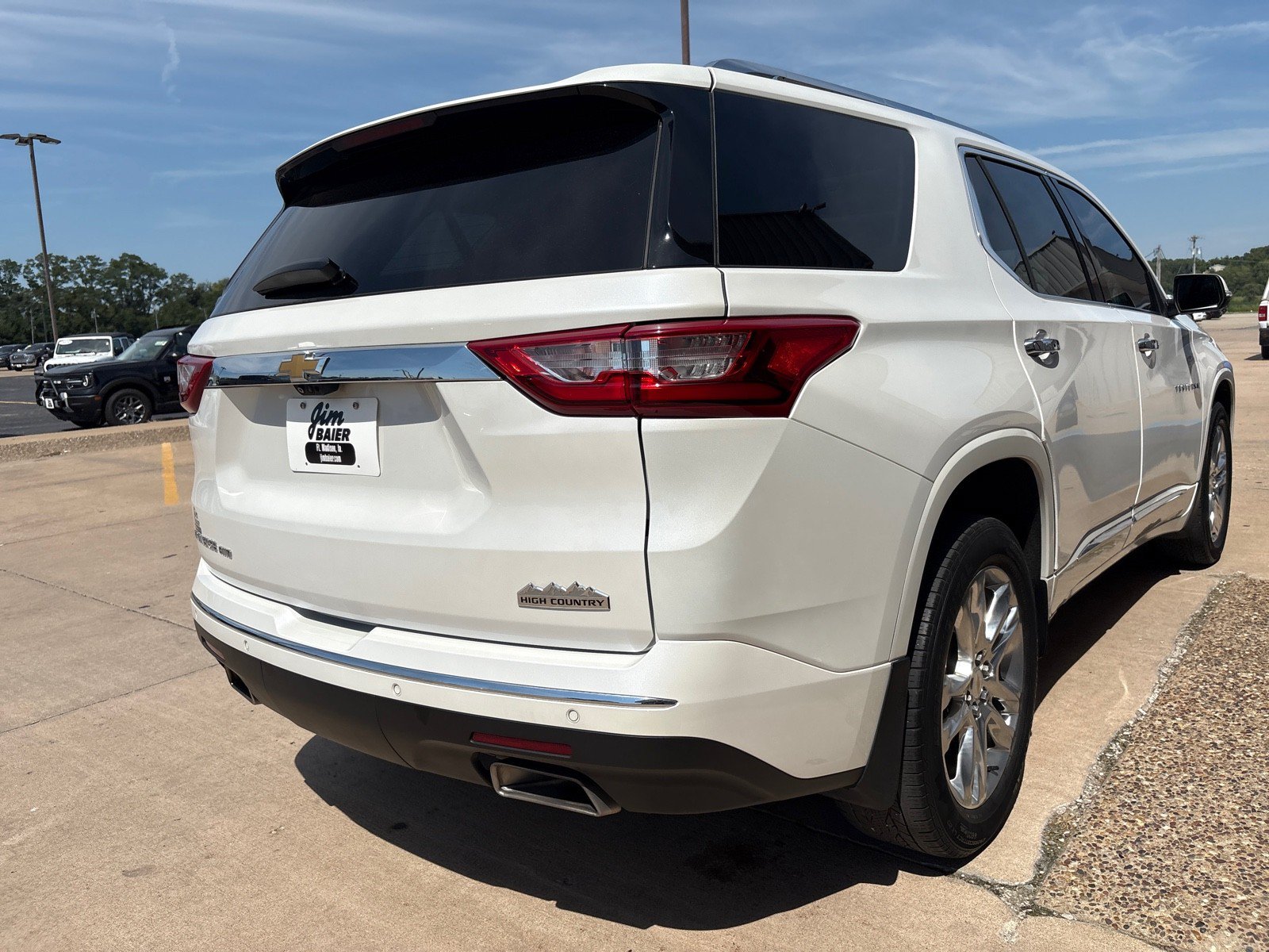 Used 2021 Chevrolet Traverse High Country AWD/4WD image 11