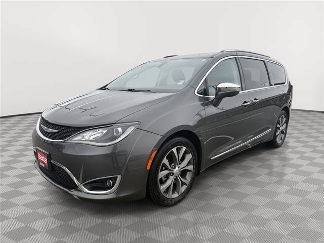 Used 2017 Chrysler Pacifica Limited FWD image 3