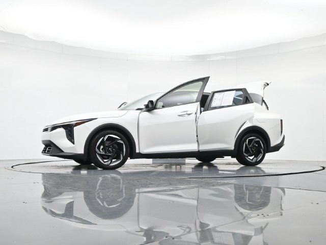 Used 2025 Kia K4 EX FWD image 54