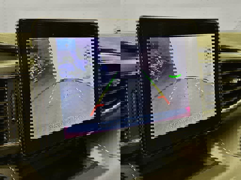 Certified 2022 Ford Explorer XLT w/ Equipment Group 202A image 28