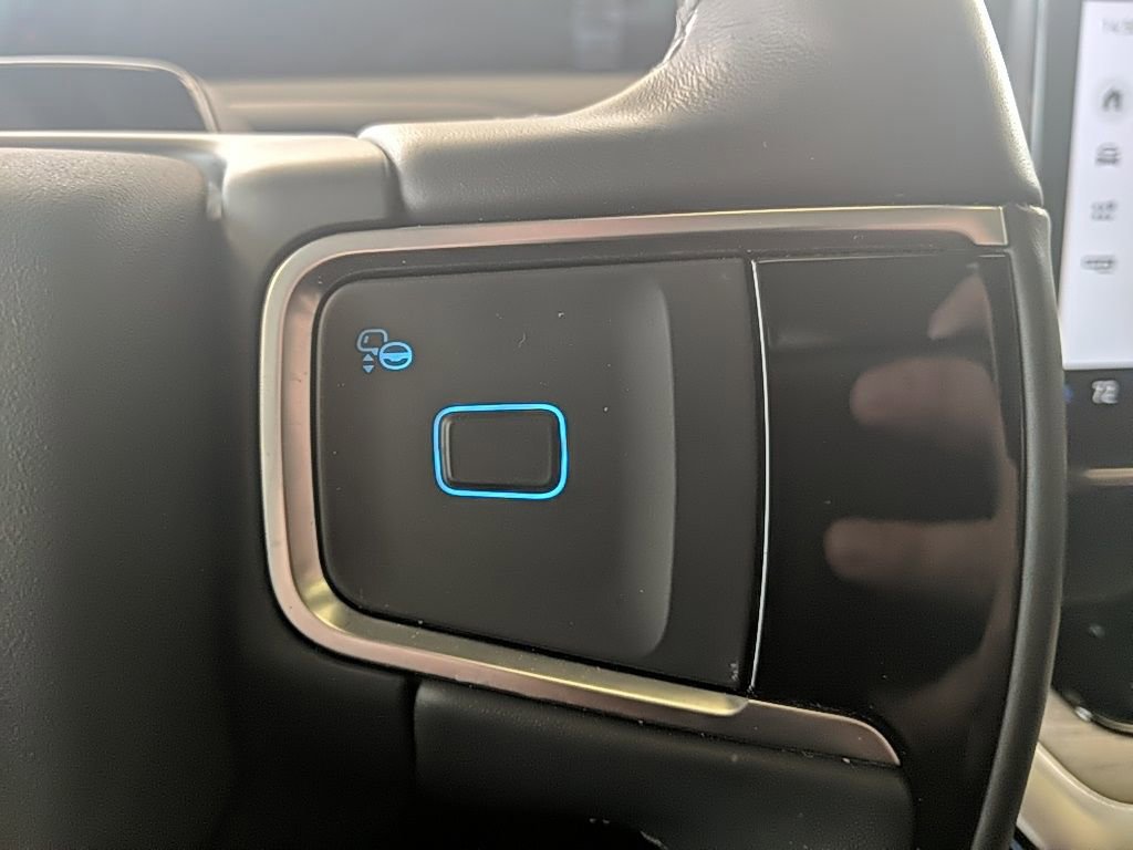 Certified 2025 Ford Expedition Max Platinum image 22