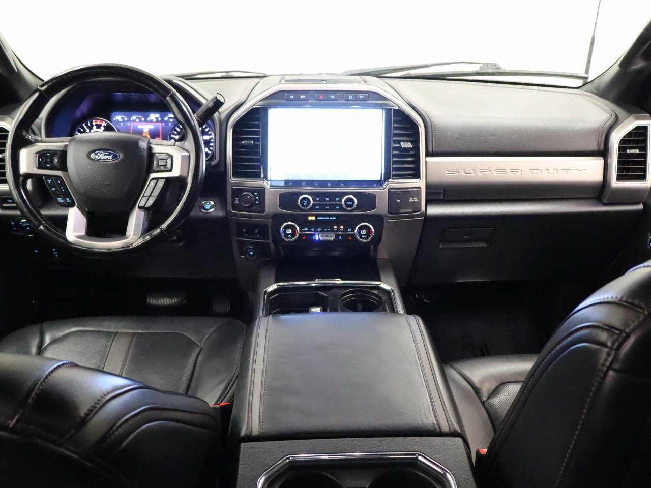 Certified 2022 Ford F250 Platinum w/ FX4 Off-Road Package AWD/4WD image 16