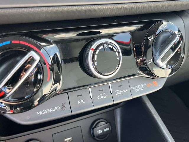 Used 2023 Hyundai Kona SEL image 34