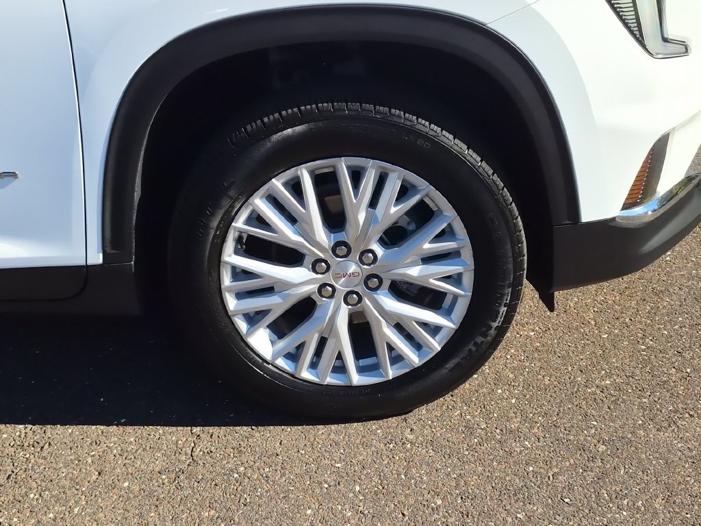 Used 2026 GMC Acadia Elevation w/ Elevation Premium Package FWD image 19