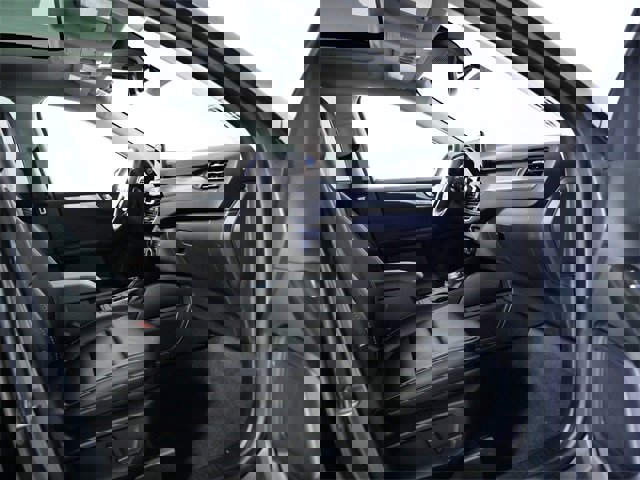 Certified 2022 Ford Escape Titanium w/ Class II Trailer Tow Package image 10