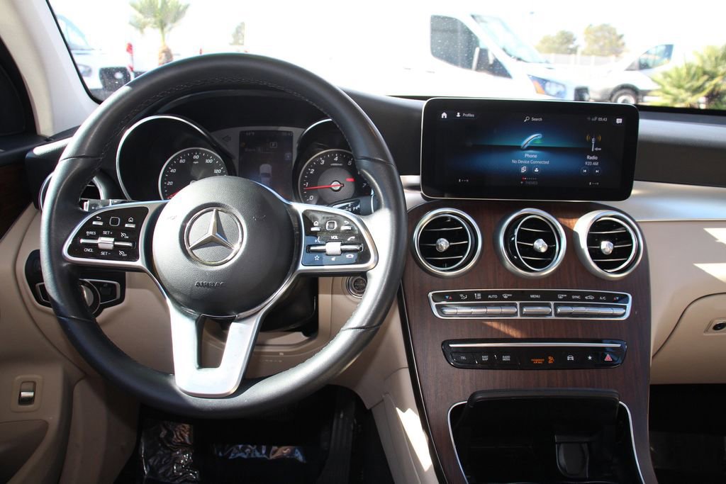 Used 2022 Mercedes-Benz GLC 300 image 17