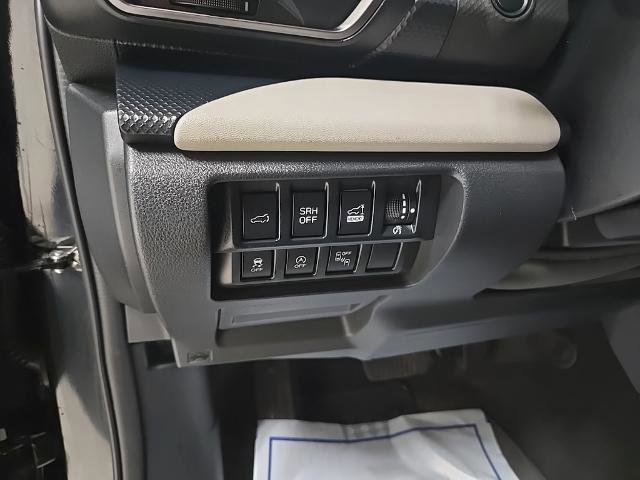 Used 2023 Subaru Forester Limited image 37