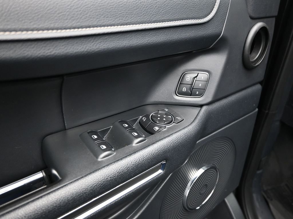 Certified 2022 Ford Expedition XLT image 38