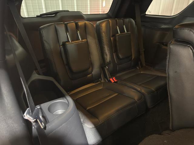 Certified 2017 Ford Explorer XLT w/ Equipment Group 202A image 31