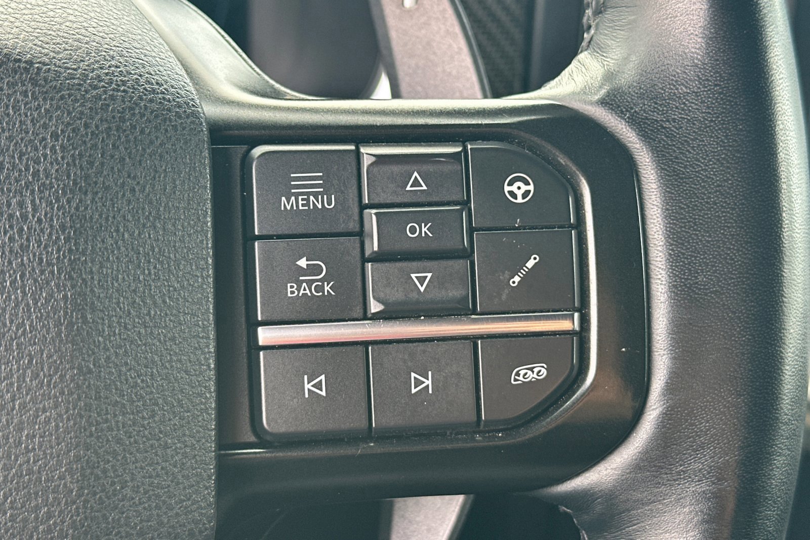 Certified 2022 Ford F150 Raptor w/ Equipment Group 801A High image 36