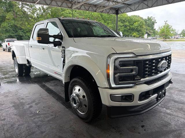 Certified 2026 Ford F450 Platinum w/ Platinum Plus Package AWD/4WD image 2