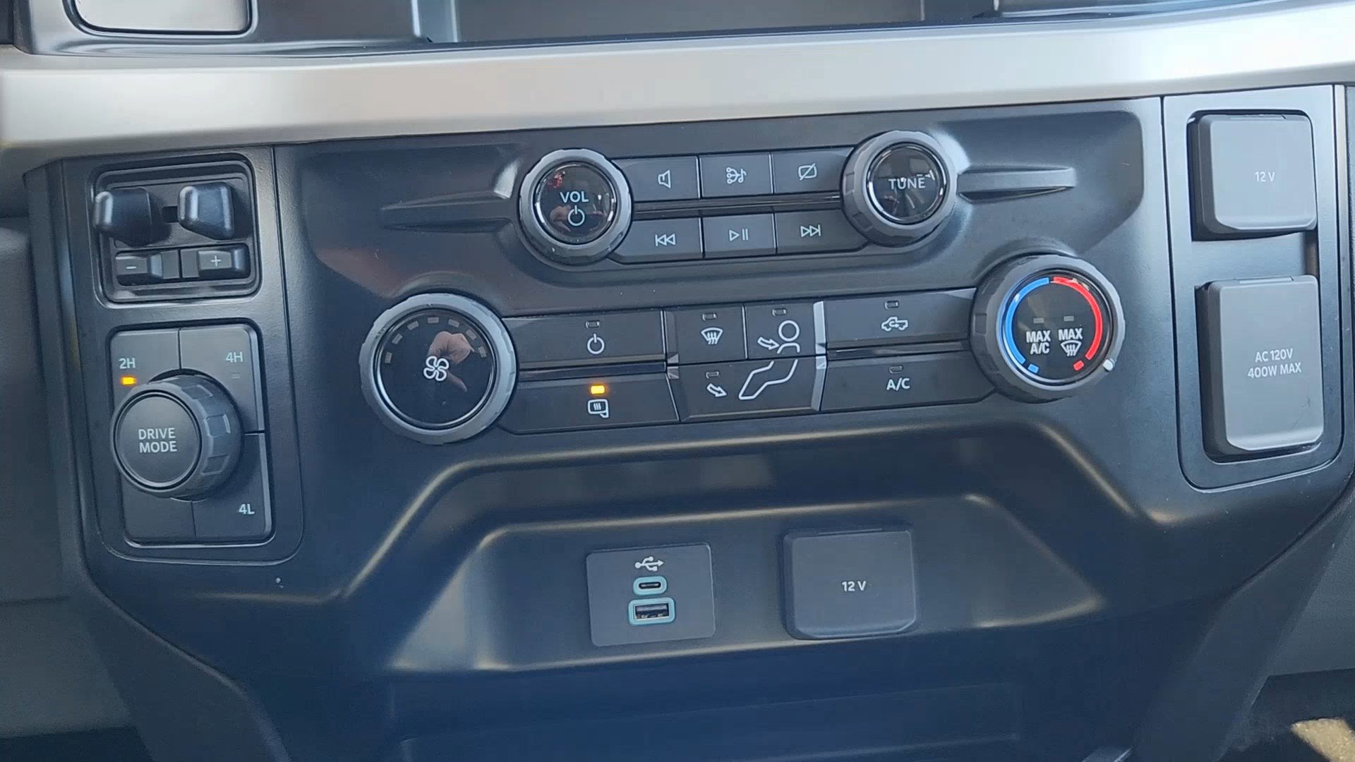 Certified 2024 Ford F250 XLT image 14