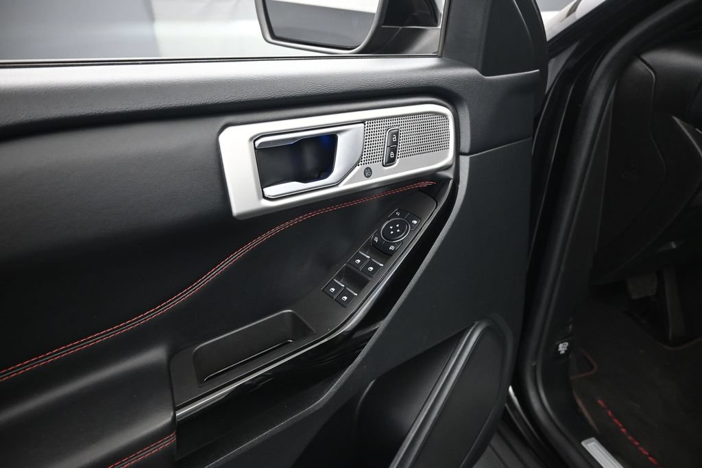 Certified 2023 Ford Explorer ST-Line RWD image 11