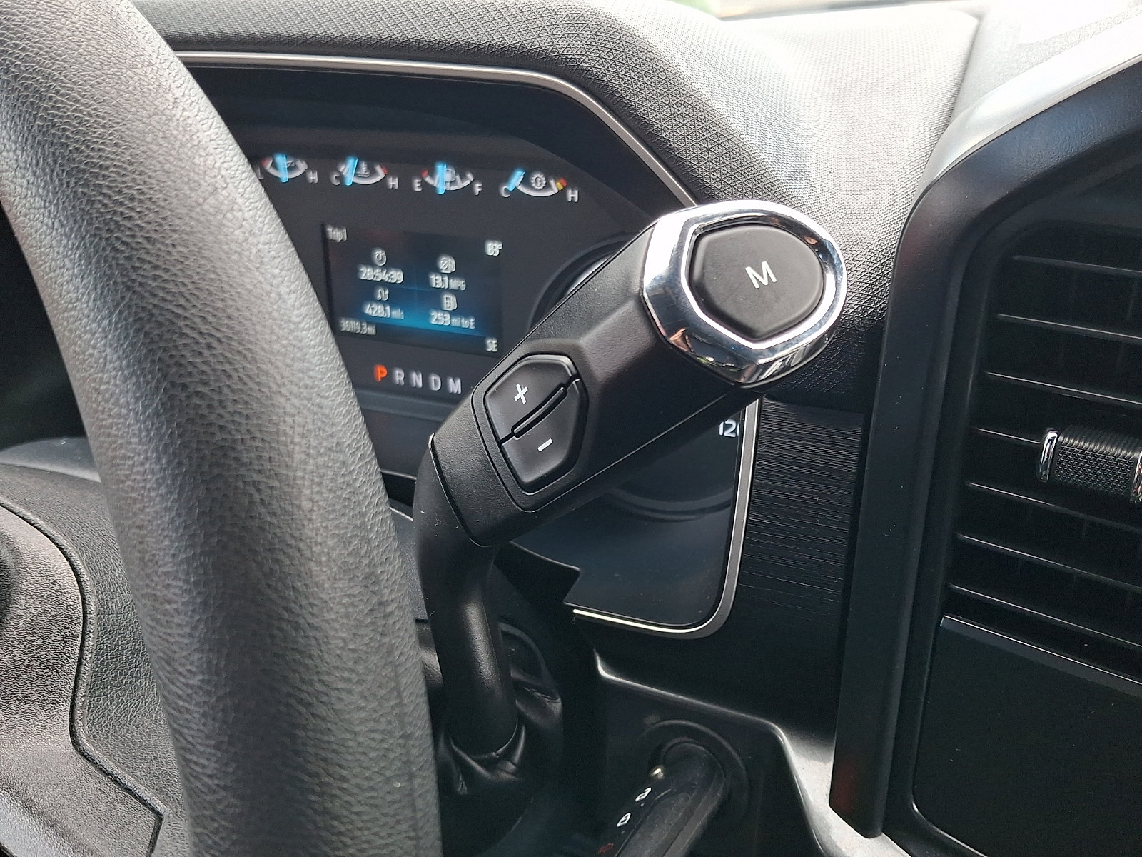 Certified 2022 Ford F150 XL w/ STX Appearance Package AWD/4WD image 22