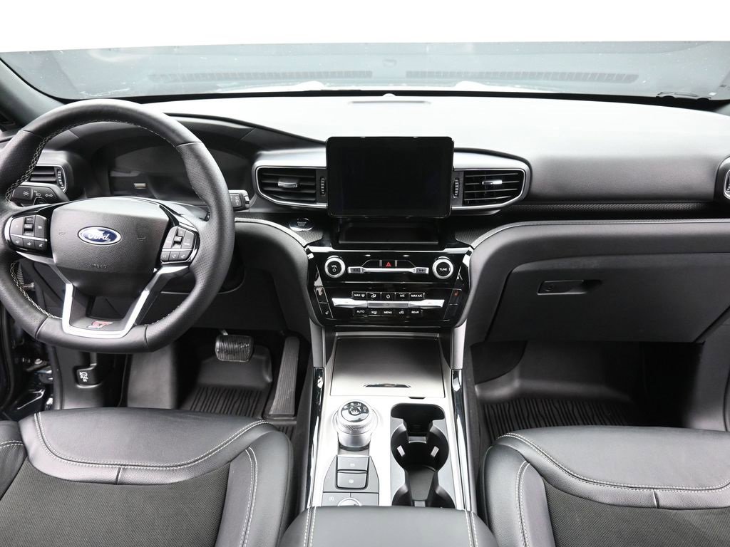 Certified 2023 Ford Explorer ST image 16