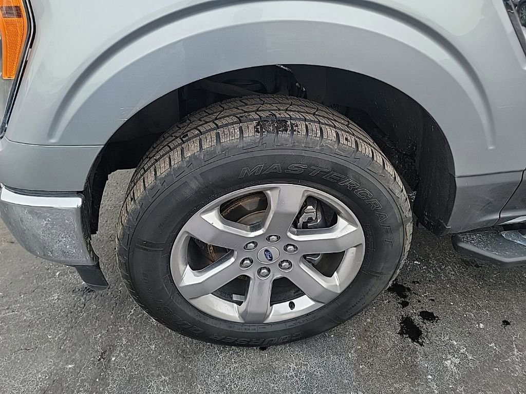 Certified 2021 Ford F150 XLT w/ Equipment Group 302A High image 24