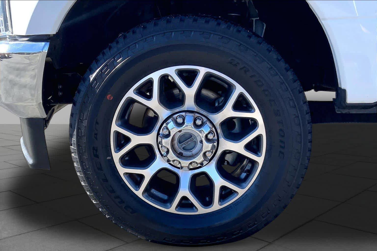 Certified 2022 Ford F250 Lariat w/ Lariat Ultimate Package AWD/4WD image 11