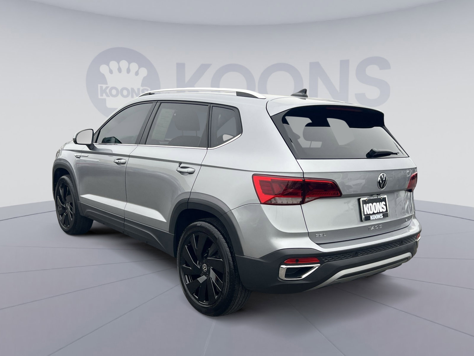 Used 2024 Volkswagen Taos SEL AWD/4WD image 14