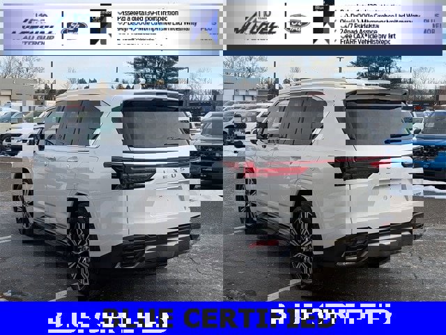 Used 2025 Lexus LX 600 4WD w/ Luxury Package image 3