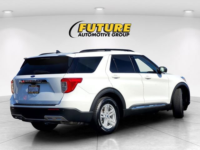 Certified 2022 Ford Explorer XLT w/ Equipment Group 202A image 5