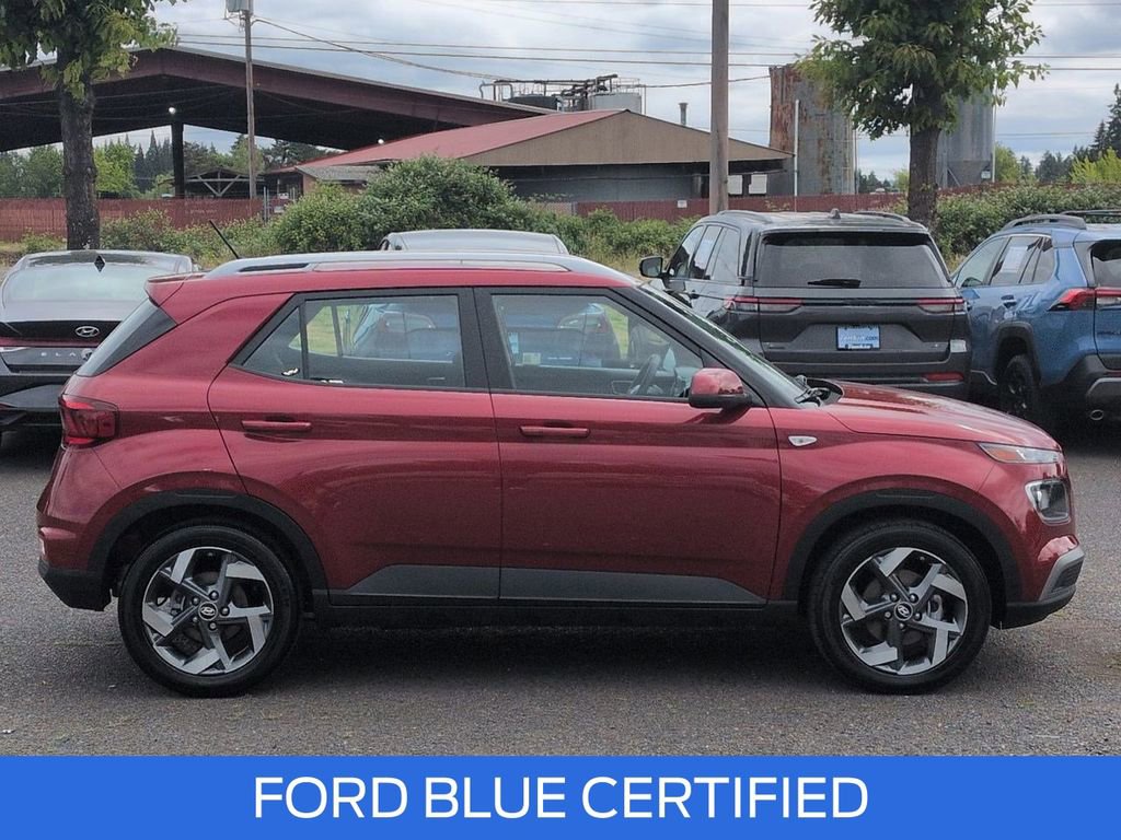 Used 2024 Hyundai Venue SEL FWD image 6