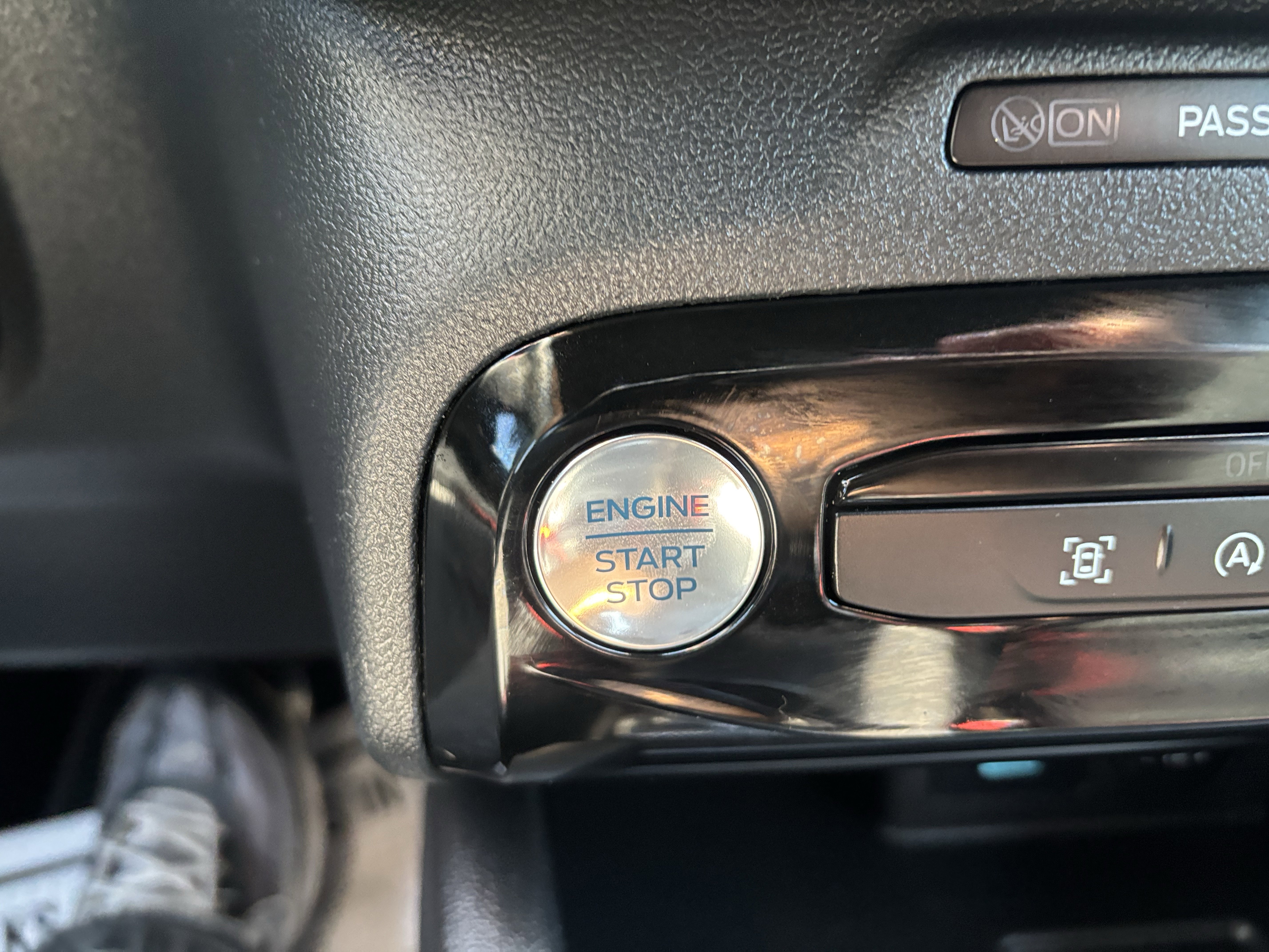 Certified 2023 Ford Escape ST-Line w/ Tech Pack #1 image 39