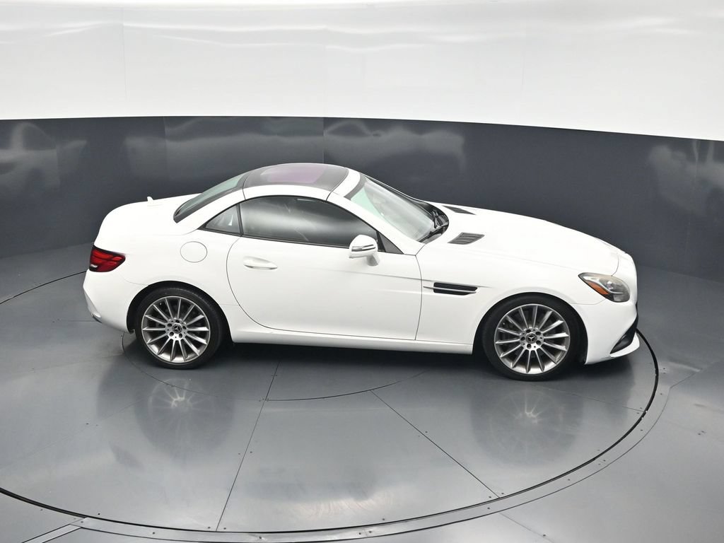 Used 2017 Mercedes-Benz SLC 300 image 48