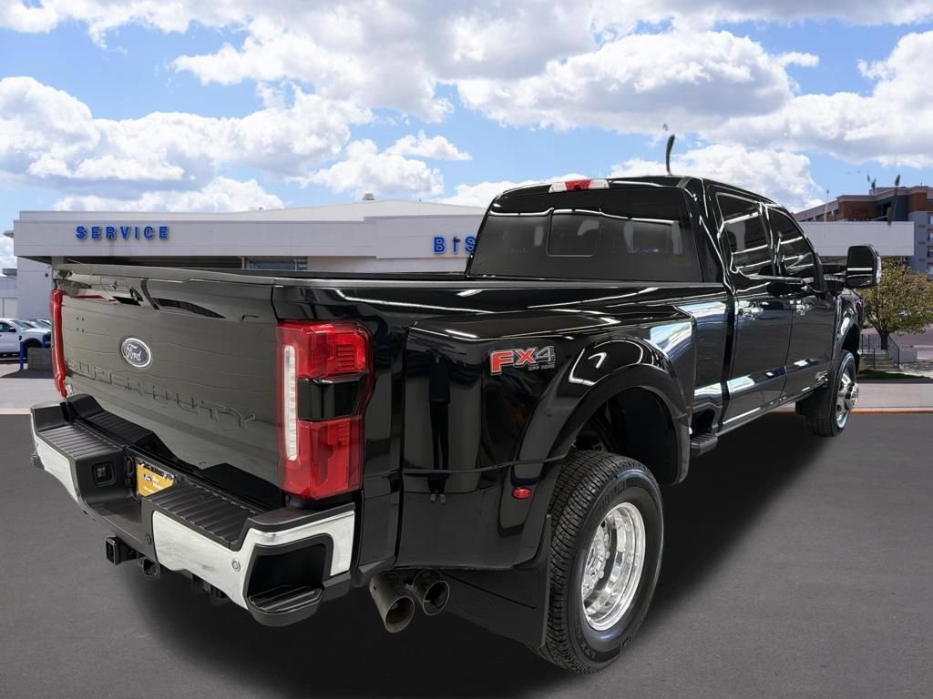Certified 2025 Ford F350 Lariat w/ Lariat Ultimate Package AWD/4WD image 3