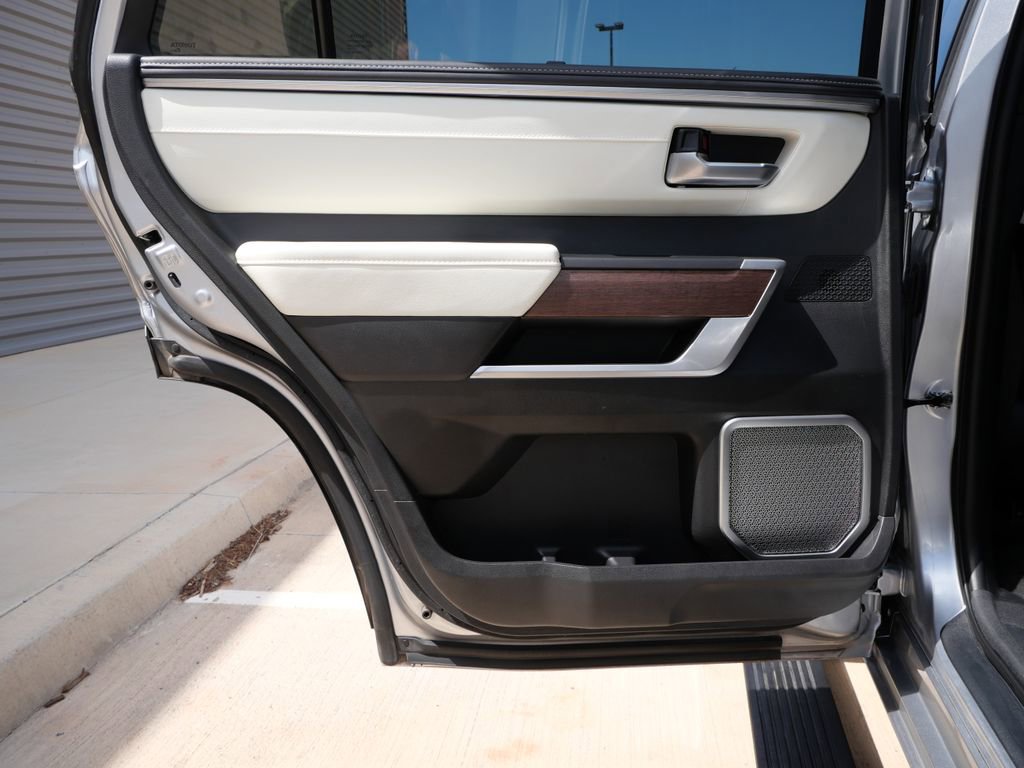 Used 2024 Toyota Sequoia Capstone AWD/4WD image 15