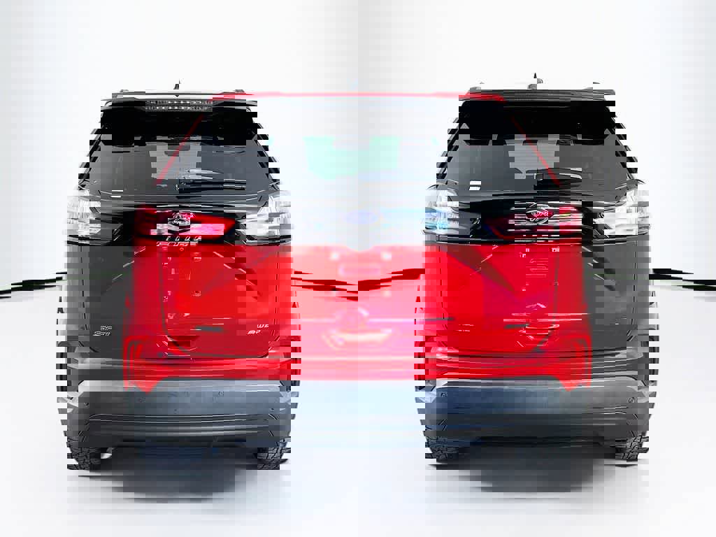 Certified 2022 Ford Edge SEL w/ Sport Appearance Package image 4